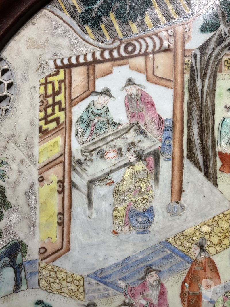 清乾隆 粉彩“十八学士”图圆形瓷板 - 图7